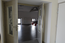 L'accès à la salle multi-activités