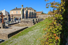 Photo du cimetière en cours d'engazonnement